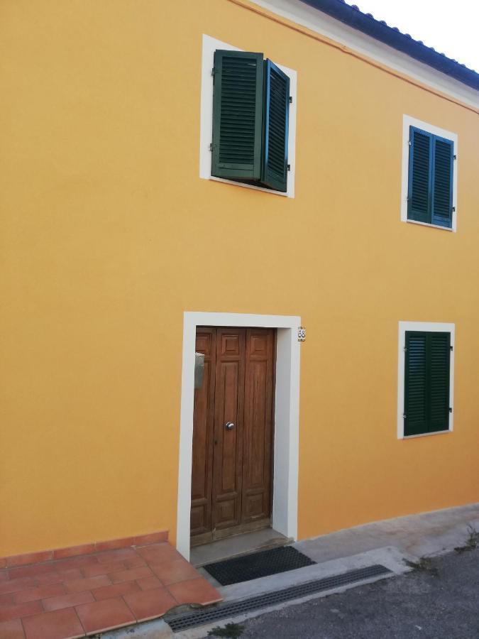 Apartamento Borgo Antico Montemarciano Exterior foto